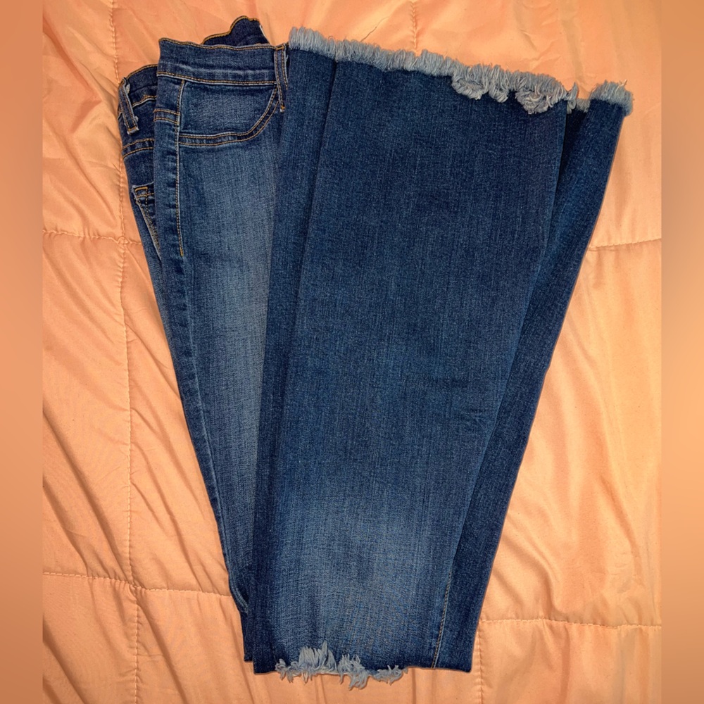 Vibrant MIU Distressed Flare Jeans Size 7 High Rise - Picture 4 of 11